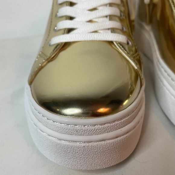NWT Michael Kors pale metallic gold snakeskin heel lace up platform sneakers! - Picture 3 of 15